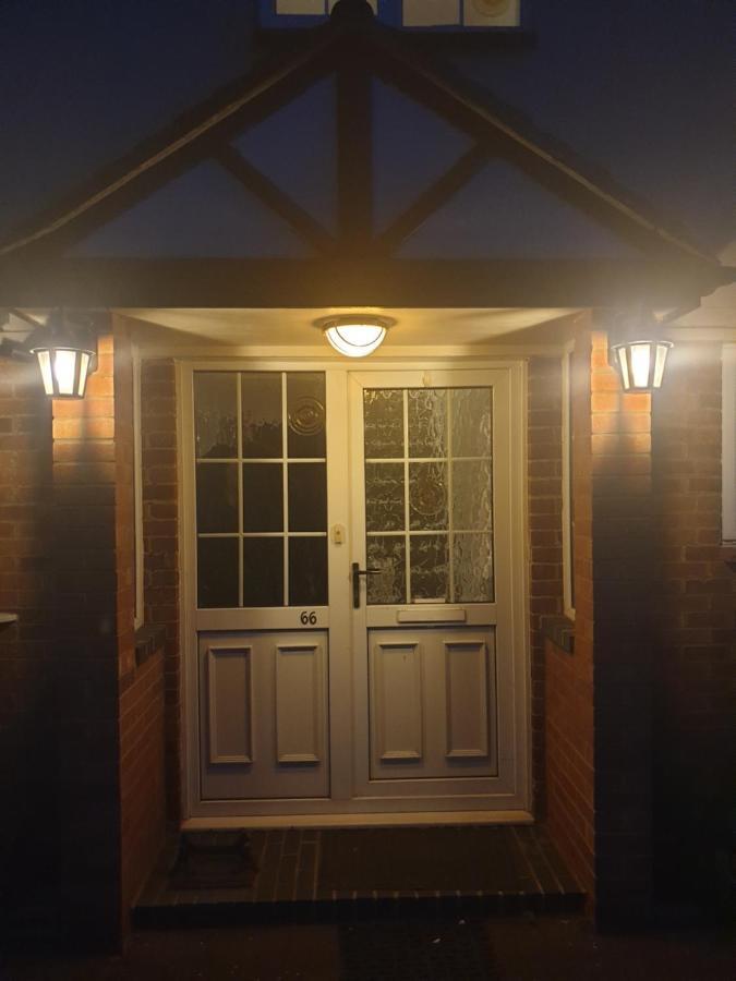 Harry Potter Theme Double Room In Shared House ワトフォード エクステリア 写真