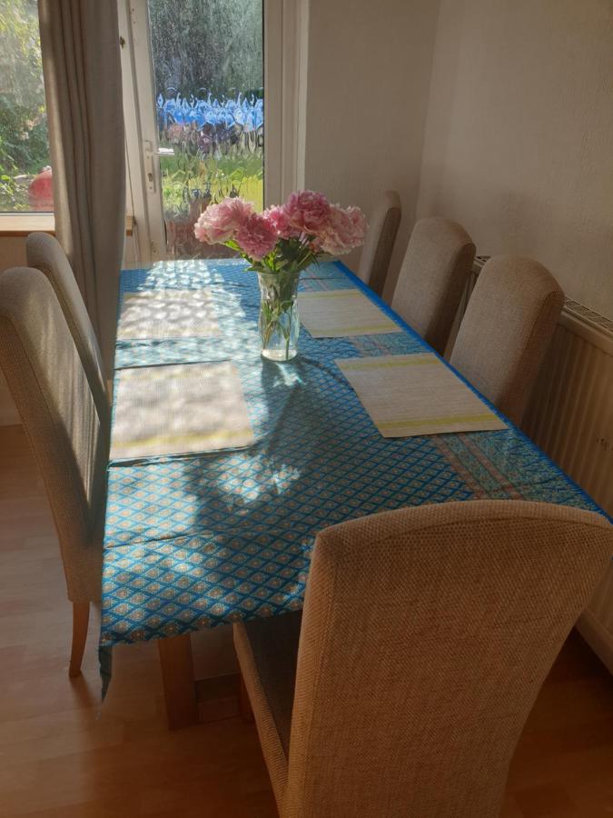 Harry Potter Theme Double Room In Shared House ワトフォード エクステリア 写真